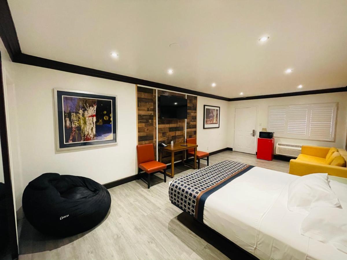 Casa Blanca Inn & Suites Whittier Zewnętrze zdjęcie