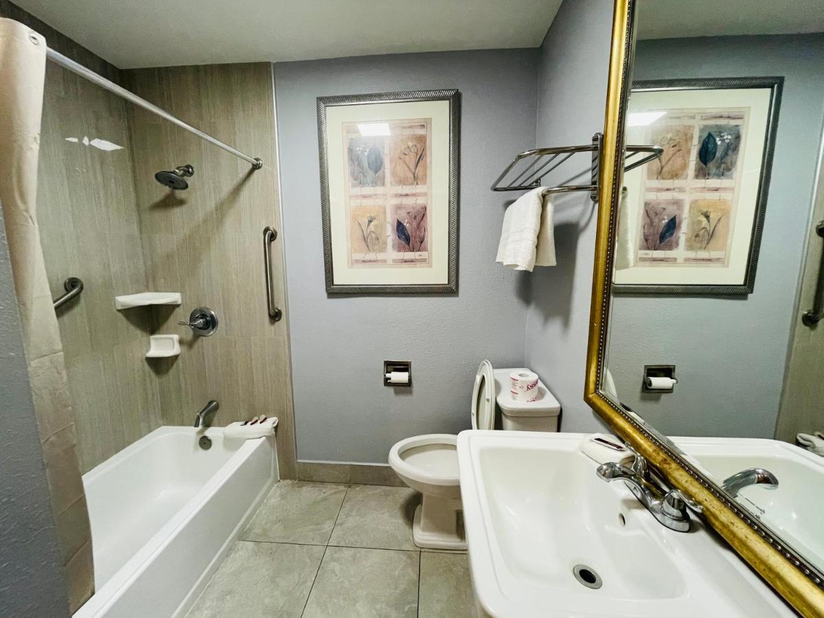 Casa Blanca Inn & Suites Whittier Zewnętrze zdjęcie