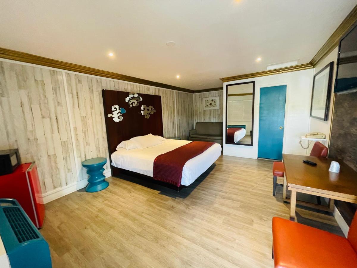 Casa Blanca Inn & Suites Whittier Zewnętrze zdjęcie
