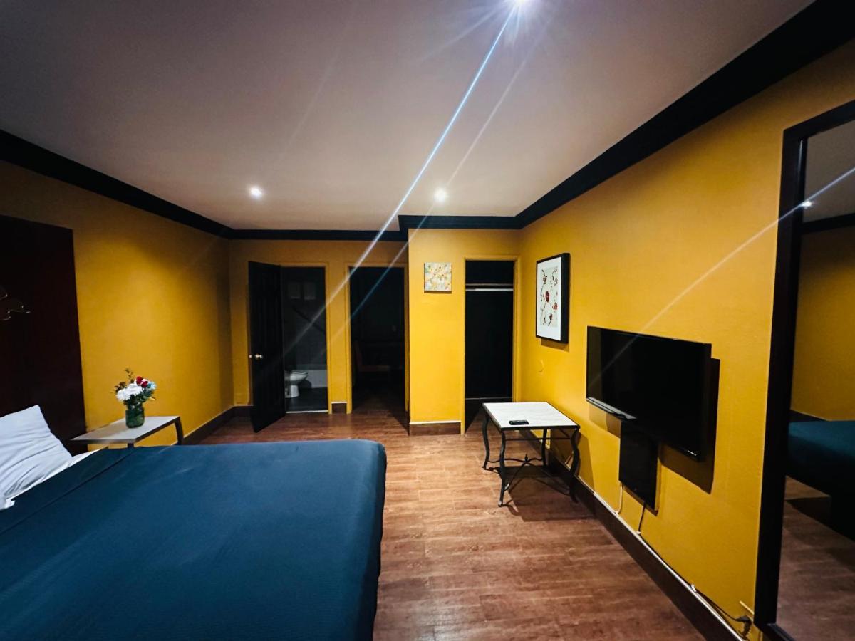 Casa Blanca Inn & Suites Whittier Zewnętrze zdjęcie